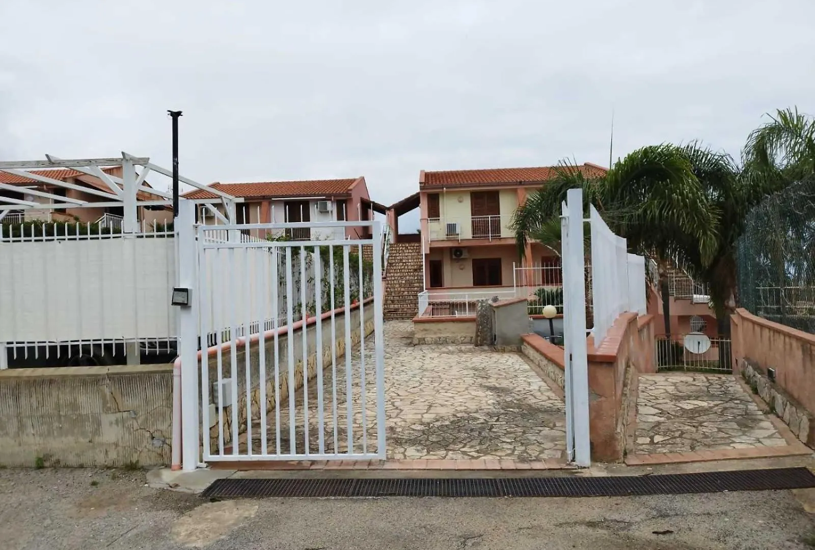 אלטאווילה מיליציה Alicudi Appartamento In Residence איטליה
